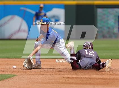 Thumbnail 2 in Nazareth vs. Fayetteville (UIL 1A Baseball State Semifinal) photogallery.