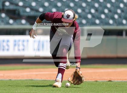 Thumbnail 2 in Nazareth vs. Fayetteville (UIL 1A Baseball State Semifinal) photogallery.