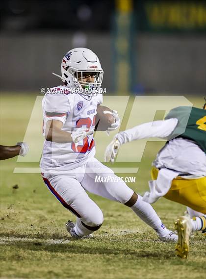 Thumbnail 2 in Buchanan @ Kingsburg photogallery.