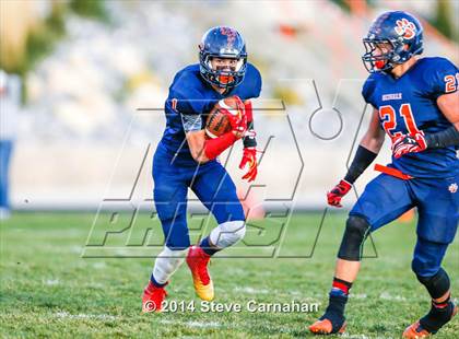 Thumbnail 1 in Syracuse @ Brighton (UHSAA 5A First Round) photogallery.