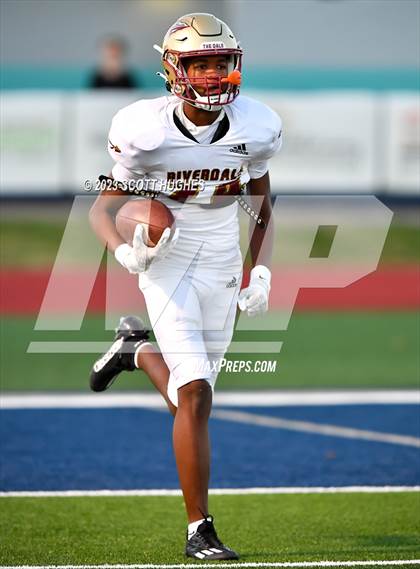 Thumbnail 3 in Riverdale @ Siegel photogallery.