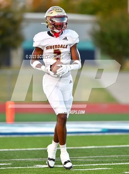 Thumbnail 3 in Riverdale @ Siegel photogallery.