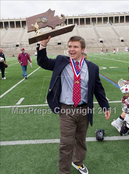 Thumbnail 2 in Dover-Sherborn vs. Weston (MIAA Division 3 East Final) photogallery.