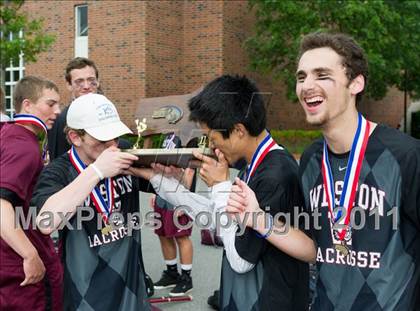 Thumbnail 2 in Dover-Sherborn vs. Weston (MIAA Division 3 East Final) photogallery.