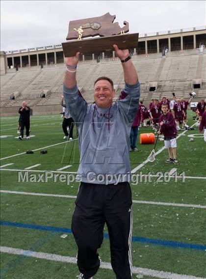 Thumbnail 2 in Dover-Sherborn vs. Weston (MIAA Division 3 East Final) photogallery.
