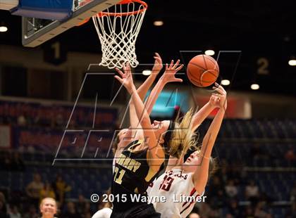 Thumbnail 3 in Murray vs Holy Cross (All A Classic Championship) photogallery.
