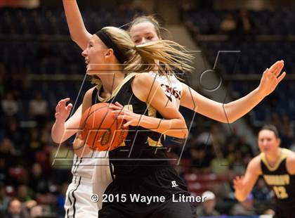 Thumbnail 1 in Murray vs Holy Cross (All A Classic Championship) photogallery.