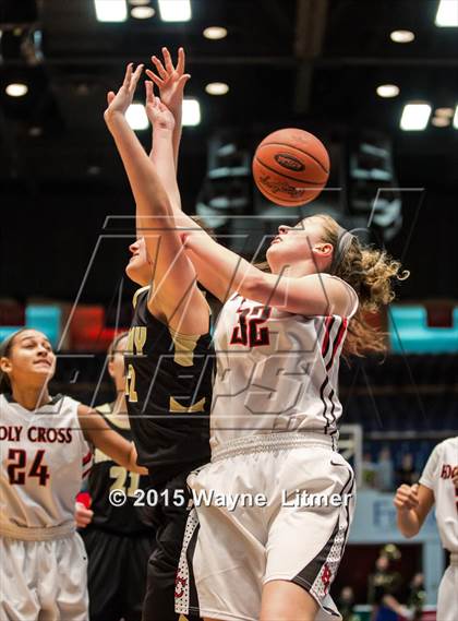 Thumbnail 2 in Murray vs Holy Cross (All A Classic Championship) photogallery.