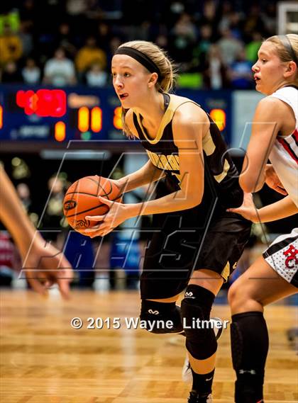 Thumbnail 1 in Murray vs Holy Cross (All A Classic Championship) photogallery.