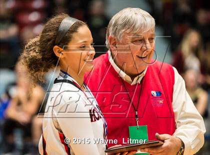 Thumbnail 1 in Murray vs Holy Cross (All A Classic Championship) photogallery.