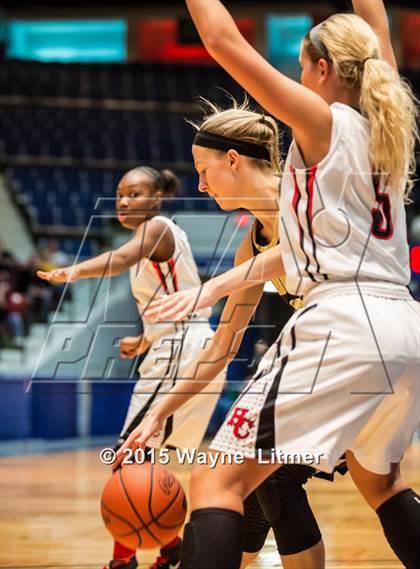 Thumbnail 3 in Murray vs Holy Cross (All A Classic Championship) photogallery.