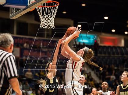 Thumbnail 2 in Murray vs Holy Cross (All A Classic Championship) photogallery.