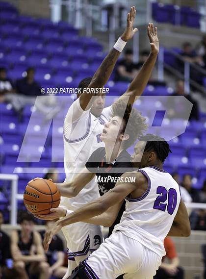 Thumbnail 2 in Lake Travis @ Warren photogallery.