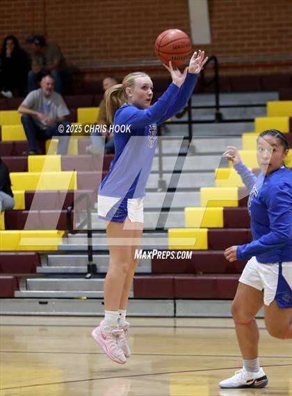 Thumbnail 2 in Catalina Foothills vs Nogales (Salpointe Cactus Clash) photogallery.