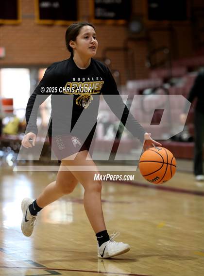 Thumbnail 2 in Catalina Foothills vs Nogales (Salpointe Cactus Clash) photogallery.