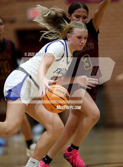 Thumbnail 2 in Catalina Foothills vs Nogales (Salpointe Cactus Clash) photogallery.