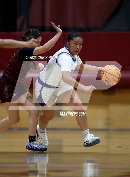 Thumbnail 2 in Catalina Foothills vs Nogales (Salpointe Cactus Clash) photogallery.