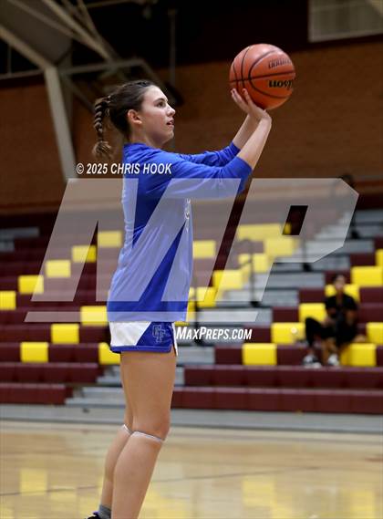 Thumbnail 3 in Catalina Foothills vs Nogales (Salpointe Cactus Clash) photogallery.