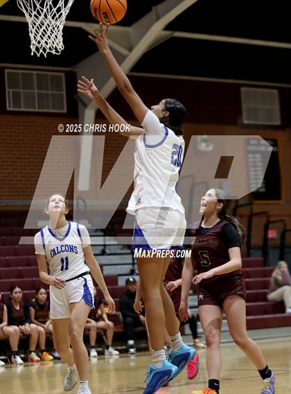 Thumbnail 3 in Catalina Foothills vs Nogales (Salpointe Cactus Clash) photogallery.