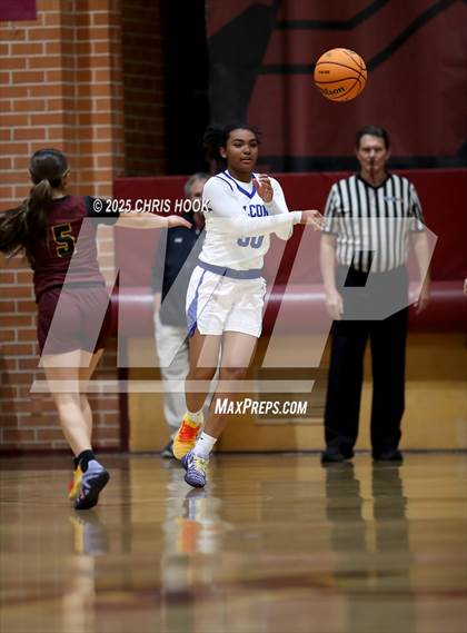 Thumbnail 2 in Catalina Foothills vs Nogales (Salpointe Cactus Clash) photogallery.