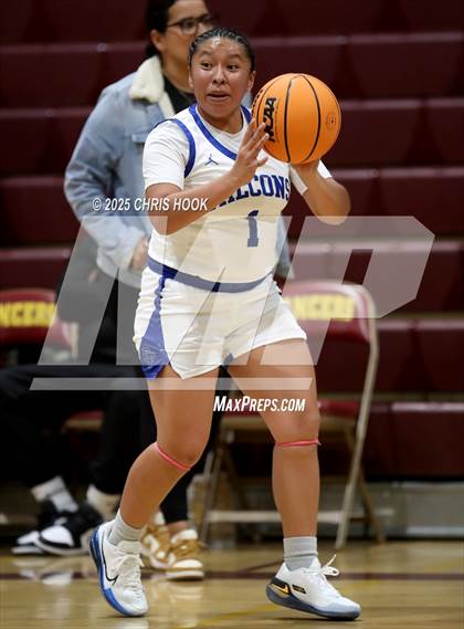 Thumbnail 1 in Catalina Foothills vs Nogales (Salpointe Cactus Clash) photogallery.