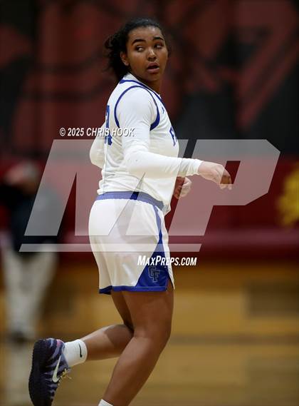 Thumbnail 3 in Catalina Foothills vs Nogales (Salpointe Cactus Clash) photogallery.