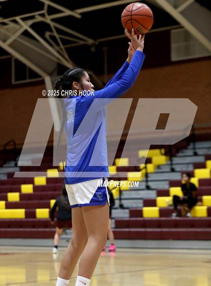 Thumbnail 1 in Catalina Foothills vs Nogales (Salpointe Cactus Clash) photogallery.