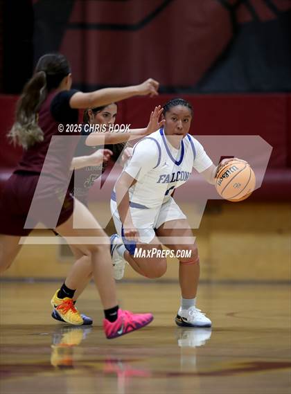 Thumbnail 1 in Catalina Foothills vs Nogales (Salpointe Cactus Clash) photogallery.