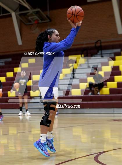 Thumbnail 1 in Catalina Foothills vs Nogales (Salpointe Cactus Clash) photogallery.