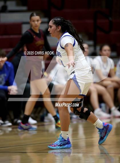 Thumbnail 2 in Catalina Foothills vs Nogales (Salpointe Cactus Clash) photogallery.