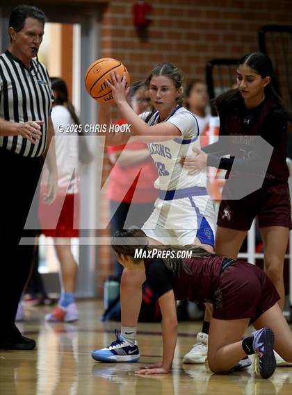 Thumbnail 2 in Catalina Foothills vs Nogales (Salpointe Cactus Clash) photogallery.