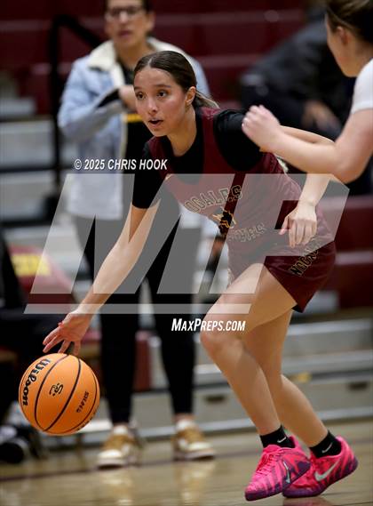 Thumbnail 1 in Catalina Foothills vs Nogales (Salpointe Cactus Clash) photogallery.