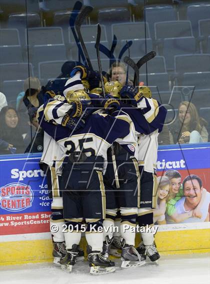 Thumbnail 2 in Boston College High vs. Notre Dame Catholic (Notre Dame New Year's Invitational Final) photogallery.
