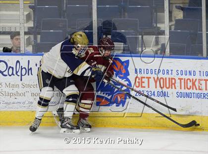 Thumbnail 1 in Boston College High vs. Notre Dame Catholic (Notre Dame New Year's Invitational Final) photogallery.