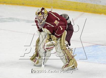 Thumbnail 2 in Boston College High vs. Notre Dame Catholic (Notre Dame New Year's Invitational Final) photogallery.
