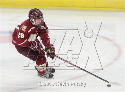 Thumbnail 2 in Boston College High vs. Notre Dame Catholic (Notre Dame New Year's Invitational Final) photogallery.