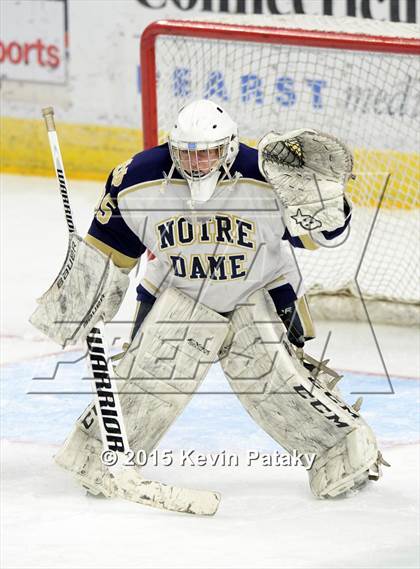 Thumbnail 2 in Boston College High vs. Notre Dame Catholic (Notre Dame New Year's Invitational Final) photogallery.