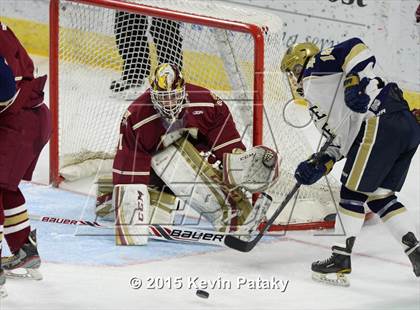 Thumbnail 1 in Boston College High vs. Notre Dame Catholic (Notre Dame New Year's Invitational Final) photogallery.