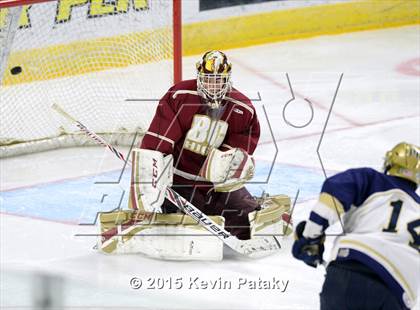 Thumbnail 3 in Boston College High vs. Notre Dame Catholic (Notre Dame New Year's Invitational Final) photogallery.