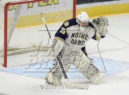 Thumbnail 2 in Boston College High vs. Notre Dame Catholic (Notre Dame New Year's Invitational Final) photogallery.