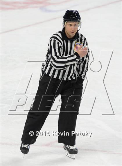 Thumbnail 2 in Boston College High vs. Notre Dame Catholic (Notre Dame New Year's Invitational Final) photogallery.