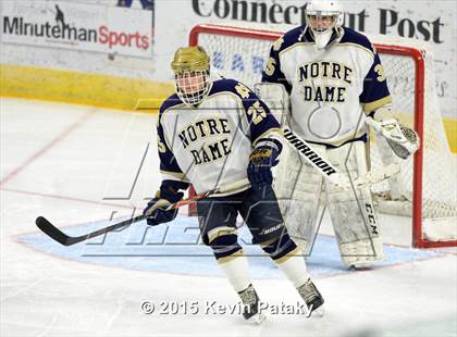 Thumbnail 2 in Boston College High vs. Notre Dame Catholic (Notre Dame New Year's Invitational Final) photogallery.