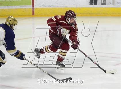 Thumbnail 2 in Boston College High vs. Notre Dame Catholic (Notre Dame New Year's Invitational Final) photogallery.