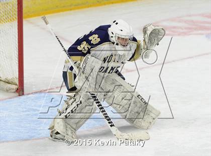 Thumbnail 2 in Boston College High vs. Notre Dame Catholic (Notre Dame New Year's Invitational Final) photogallery.