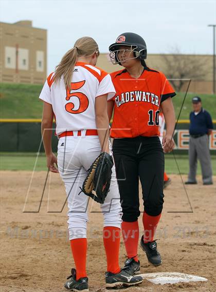 Thumbnail 2 in Gladewater @ Gilmer photogallery.