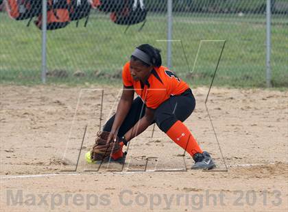 Thumbnail 1 in Gladewater @ Gilmer photogallery.