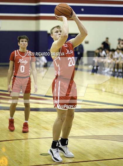 Thumbnail 2 in Tompkins vs Katy photogallery.