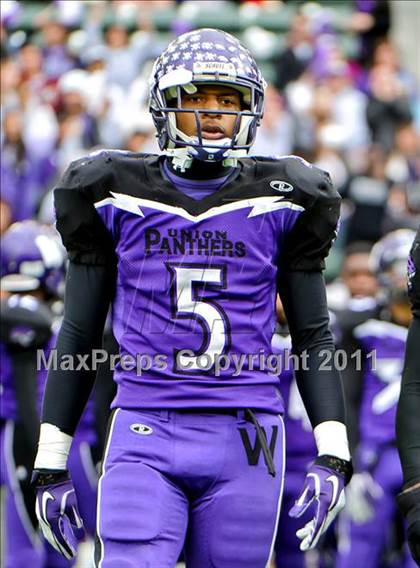 Thumbnail 3 in Campolindo vs. Washington Union (CIF State D3 Final) photogallery.