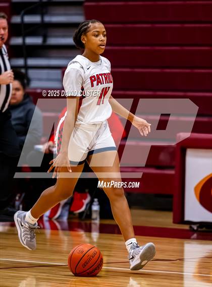 Thumbnail 2 in Patriot vs. Woodgrove (Cassel's Holiday Classic) photogallery.