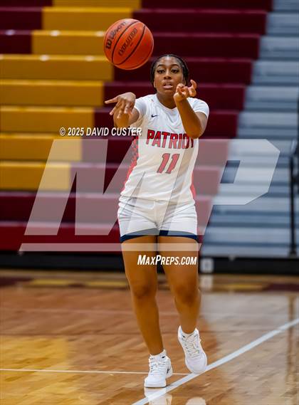 Thumbnail 2 in Patriot vs. Woodgrove (Cassel's Holiday Classic) photogallery.